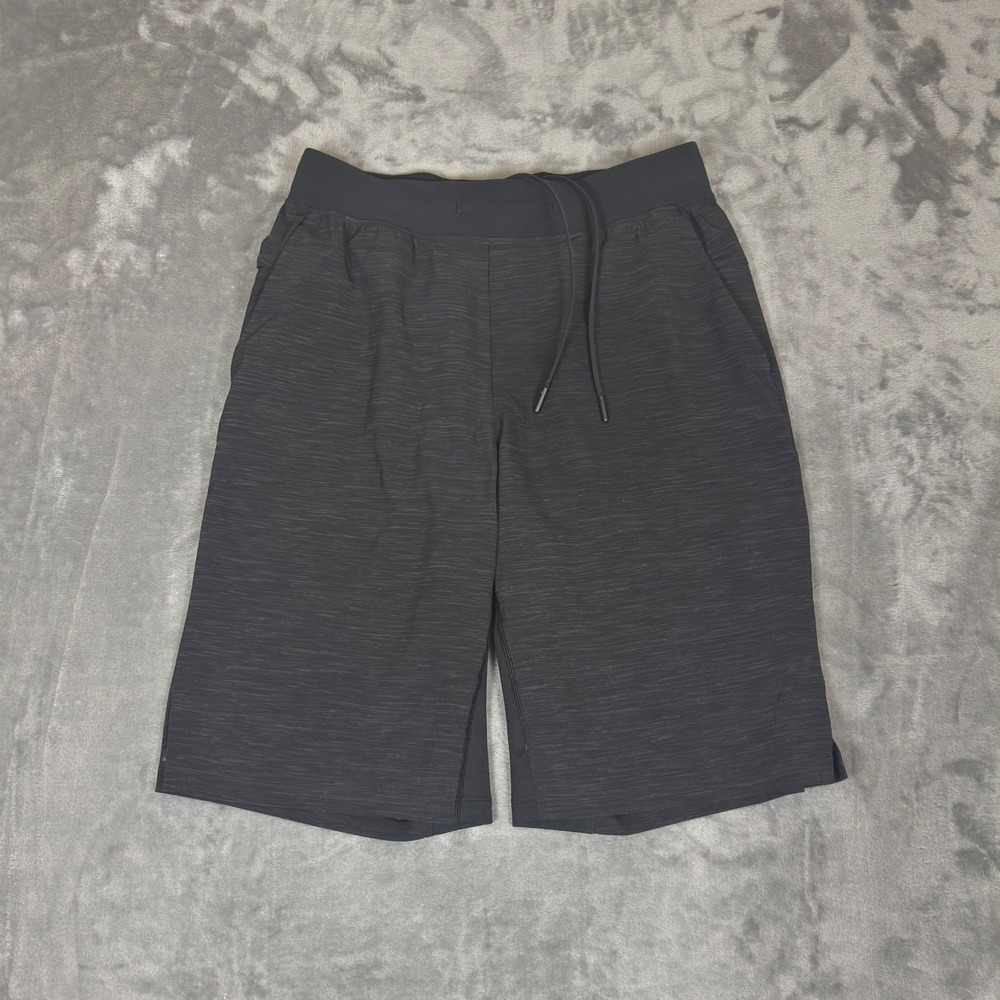 Lululemon T.H.E. Short Mens S Grey Space Dye 9" Inseam Athletic Gym Training